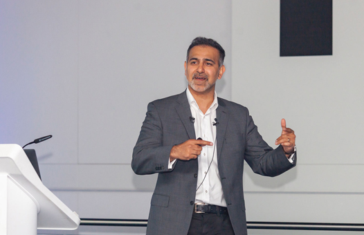 Dr Shiraz Khan